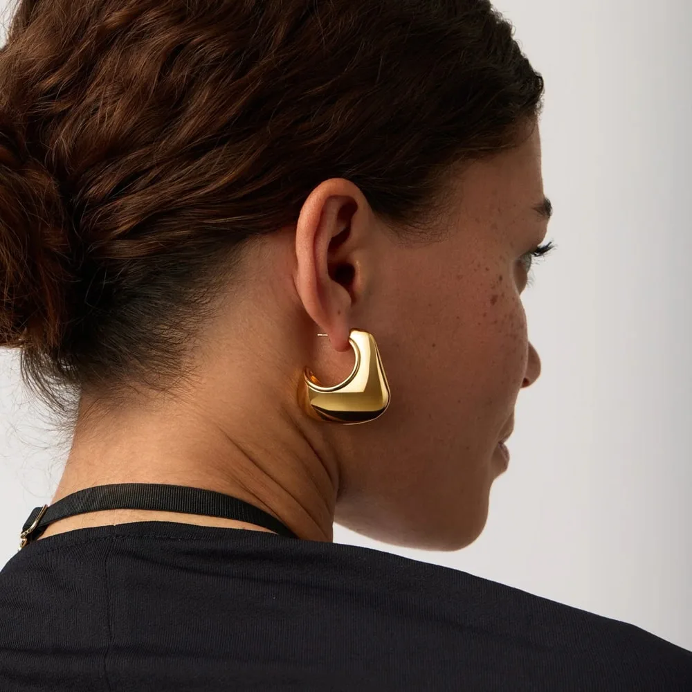 Hera Dome Large Hoop Earrings – תמונה 2