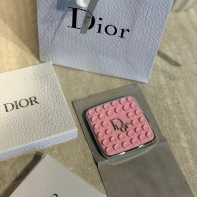 מעמד סיליקון ורוד דיור
